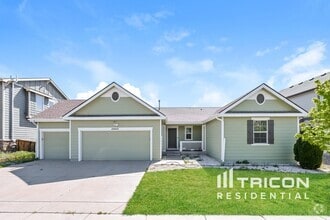 Building Photo - 12440 Village Cir