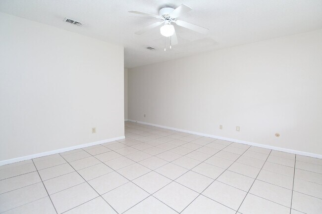 Building Photo - 2BR Duplex Near Blackwater River & Carpenter’s Park with Tile Flooring Throughout