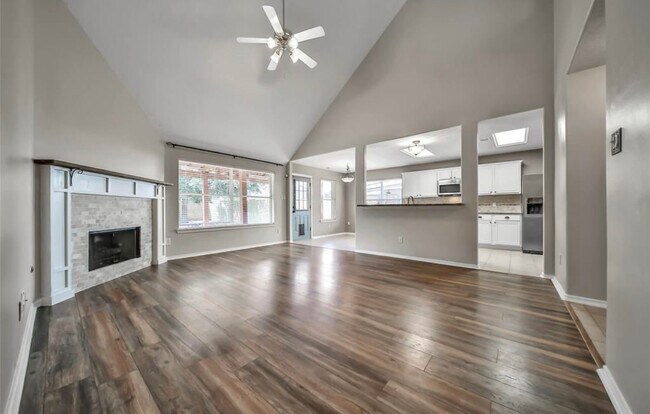 Foto del edificio - 15342 Sienna Oak Dr