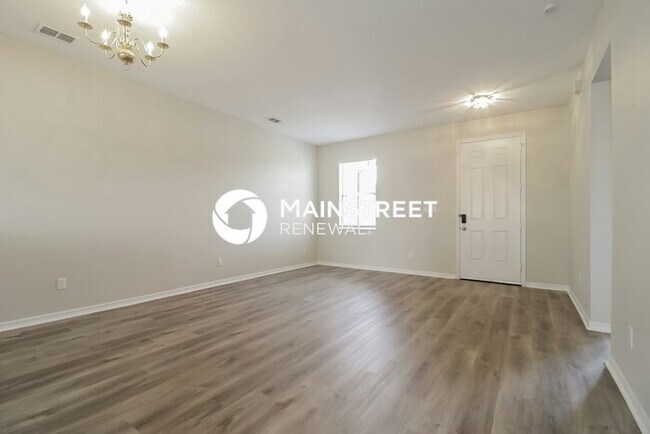 Foto del edificio - 3 Bedroom Pet-Friendly Home in ORLANDO, FL...