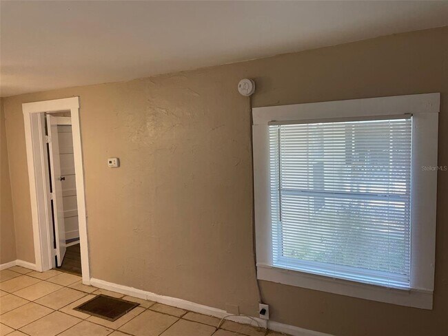 Foto del edificio - 2010 28th Ave N