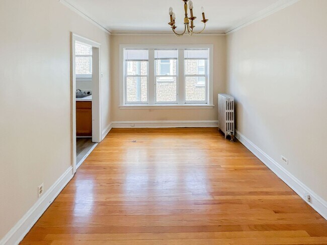 Foto del edificio - 1605 W Sunnyside Ave