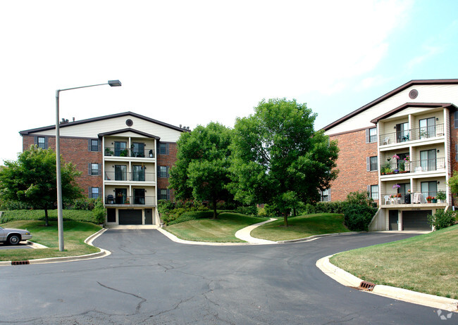 Building Photo - Chatham East