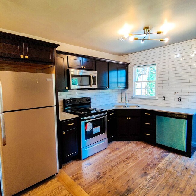 Foto del edificio - 2423 NW 31st St