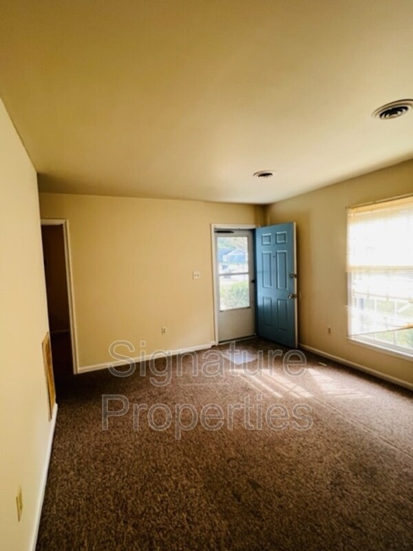 Foto del edificio - 2524 Pin Oak Ct