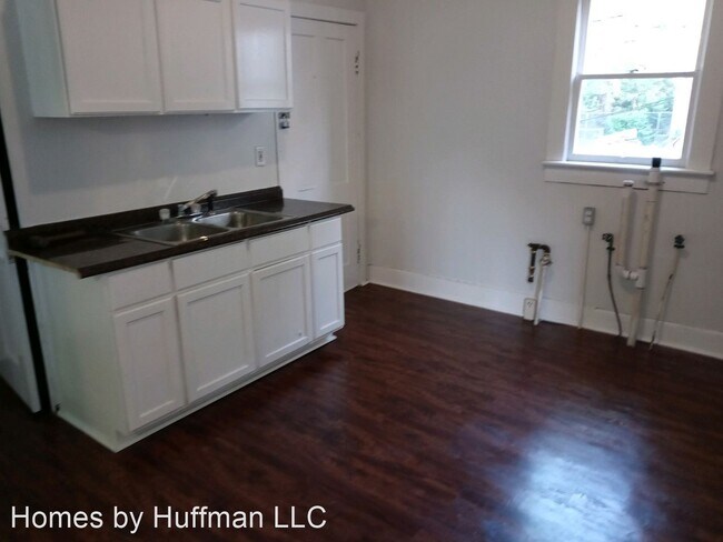 Building Photo - 2 br, 1 bath House - 424 S Denby Avenue