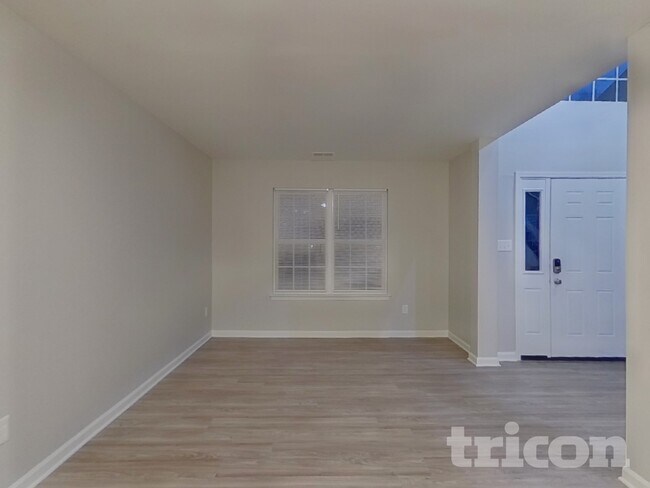 Foto del edificio - 5506 Linda Vista Ln