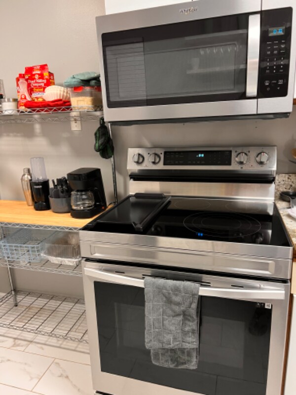 Foto del edificio - 4 Cedar Valley Pl