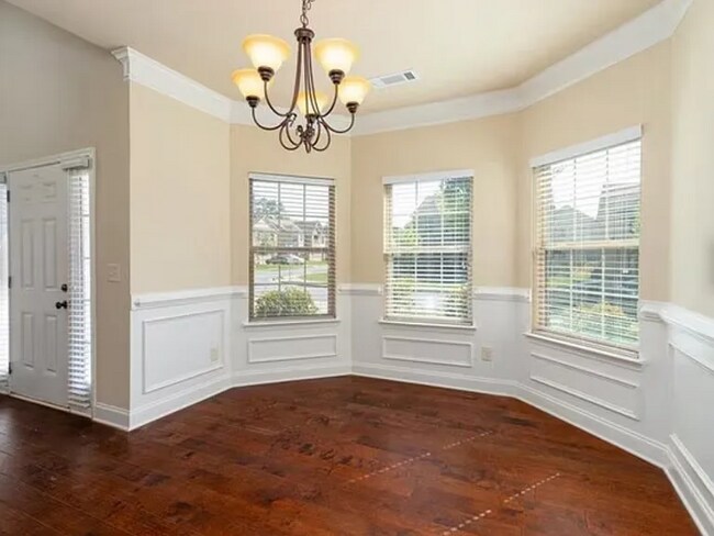Foto del edificio - 2408 Misty Ivy Ct