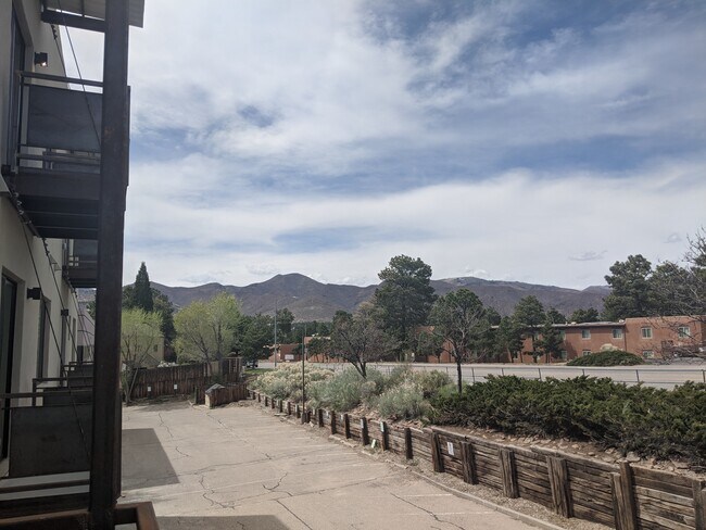 Views of the mountains - 557 Oppenheimer Dr
