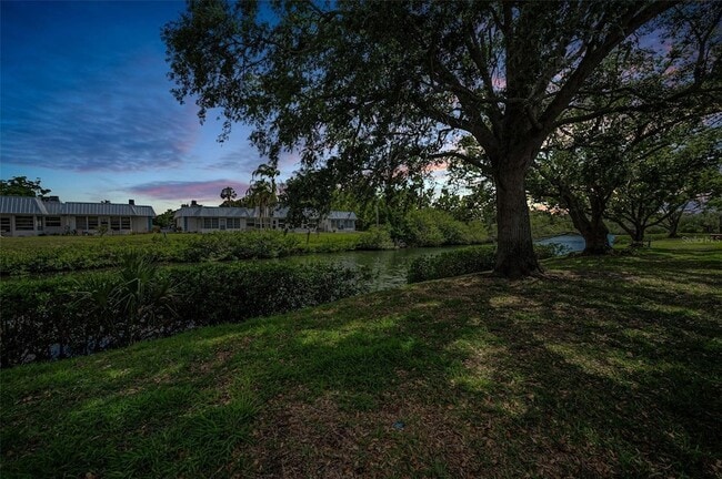 Building Photo - 4200 Hampton Dr