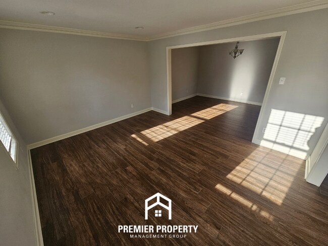 Building Photo - Executive 4BR Estate in Dogwood Trails | Houston High Schools & Designer Finishes