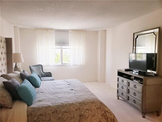 Foto del edificio - 2000 S Ocean Blvd