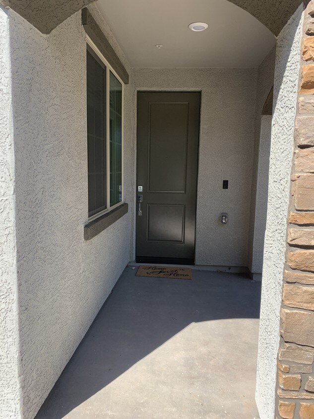 Front - 2761 S Catherine Dr