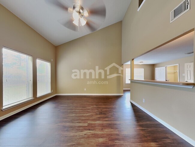 Foto del edificio - 22927 Lily Creek Dr