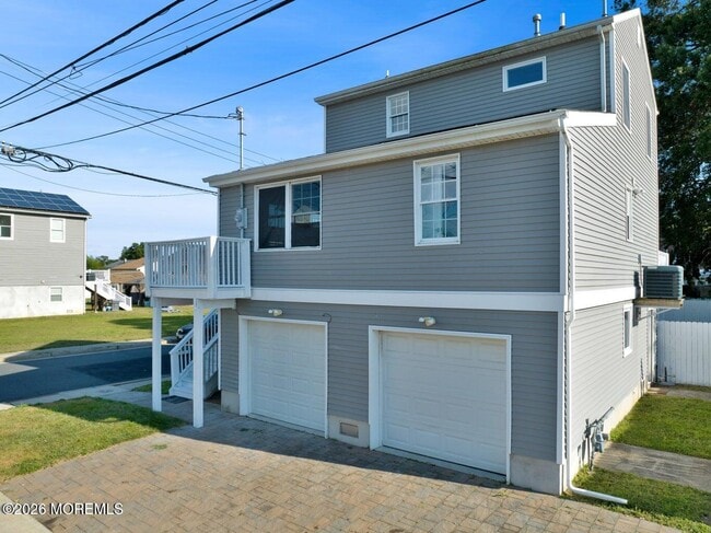 Building Photo - 401 Spruce St