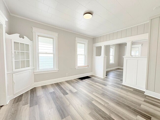 Foto del edificio - 2552 Foraker Ave