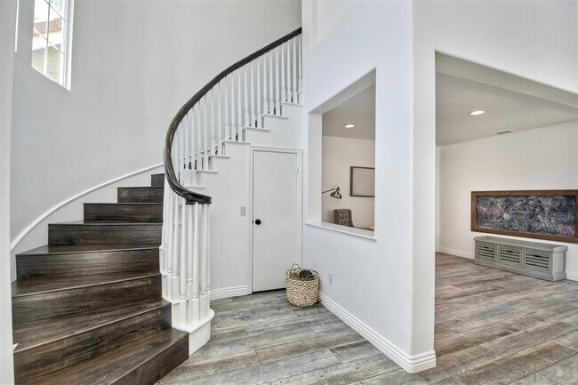 Building Photo - 1632 Corte Orchidia
