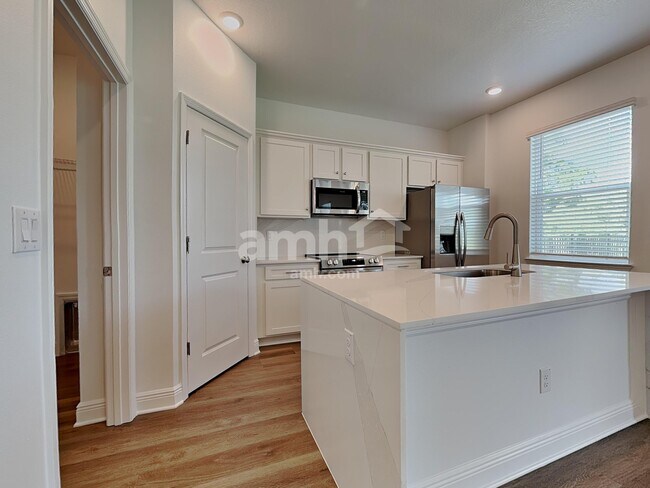 Foto del edificio - 6781 Atlantic Bch Ave