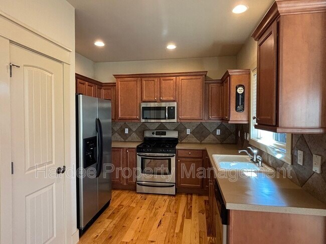 Foto del edificio - 6251 W Geneva St