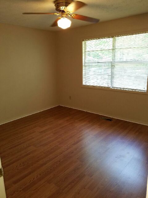 Foto principal - 1425 Warrior Rd