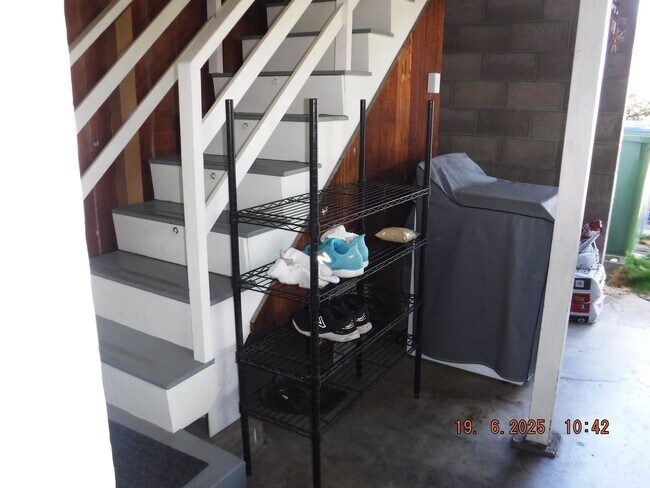 Foto del edificio - At Home in Manoa 2/1/1