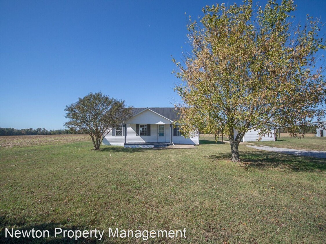 Primary Photo - 2 br, 1 bath House - 8606 Old Railroad Bed...