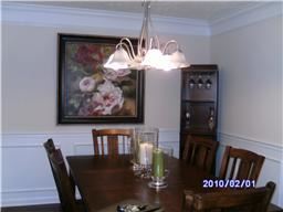 Building Photo - 3138 Hawthorn Dr