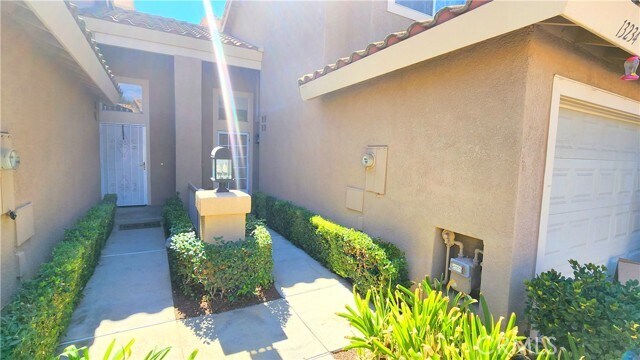 Building Photo - 13234 Sonrisa Dr