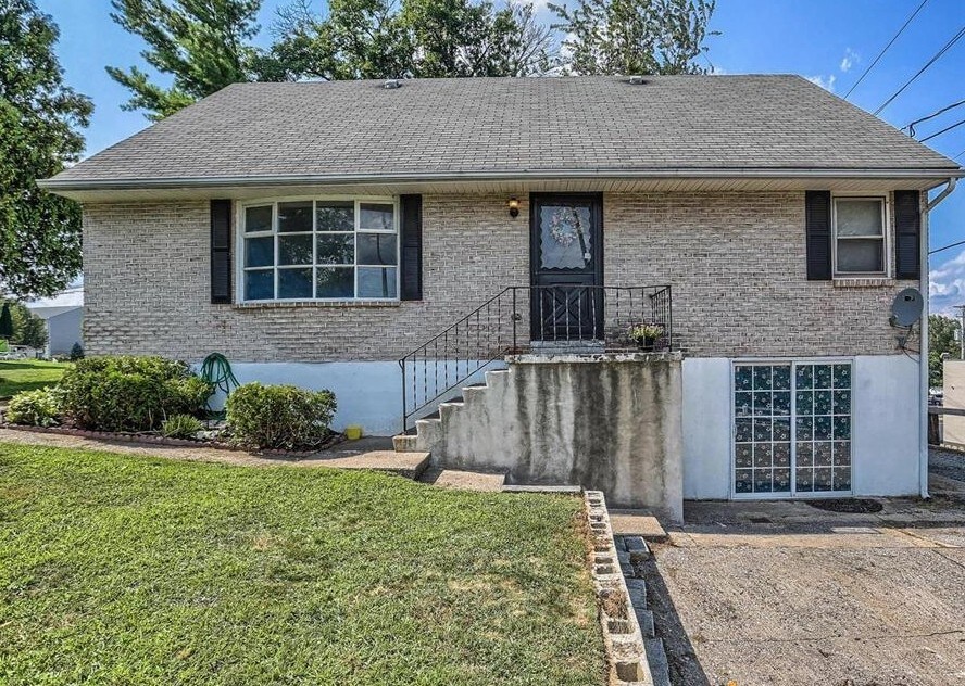 Foto principal - 564 Walton Ave