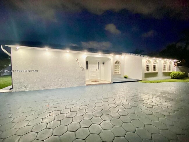 Building Photo - 3125 SW 108th Ave