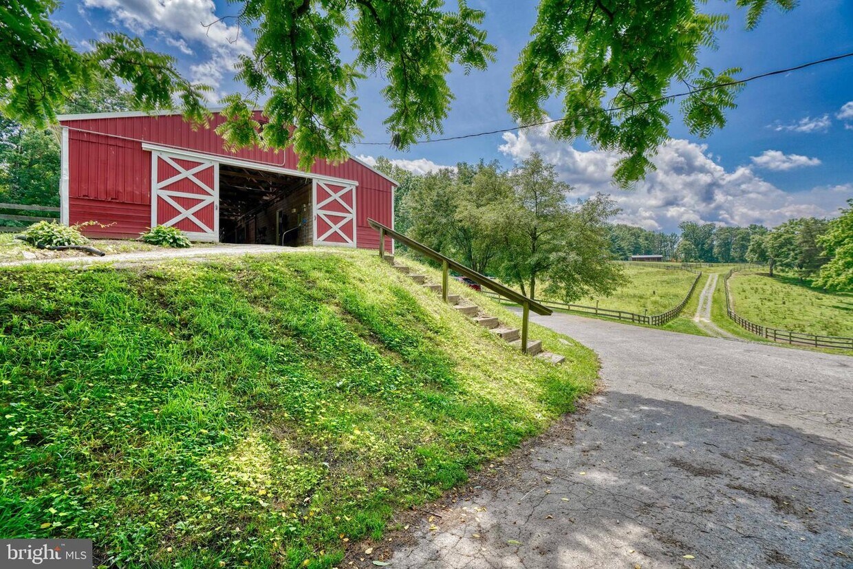 Foto principal - 15438 Duncan Hill Rd
