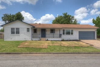 Building Photo - 2508 S Irvington Ave