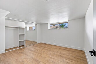 Building Photo - Desora