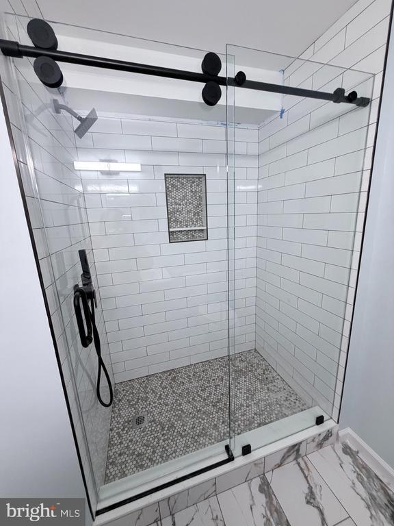 Building Photo - 113 N Fayette St