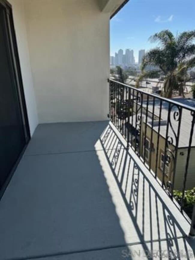 Foto del edificio - 811 W Nutmeg St