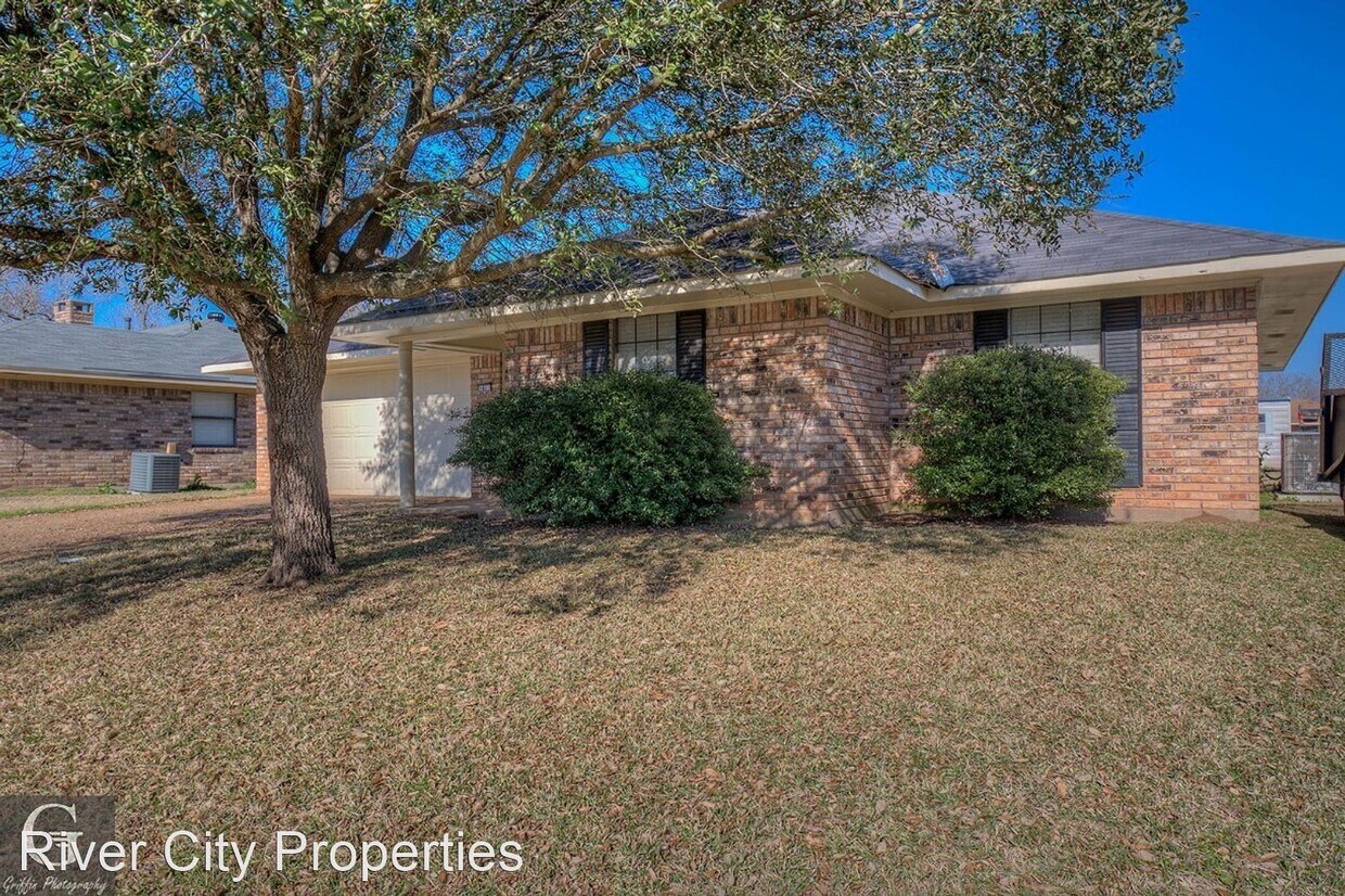 3 br, 2 bath House 5411 KRISTEN AVENUE House for Rent in Bossier City, LA