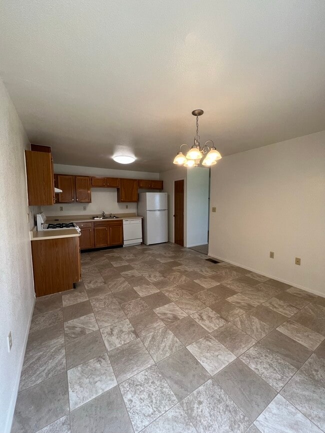 Building Photo - 276 Mellette Ct