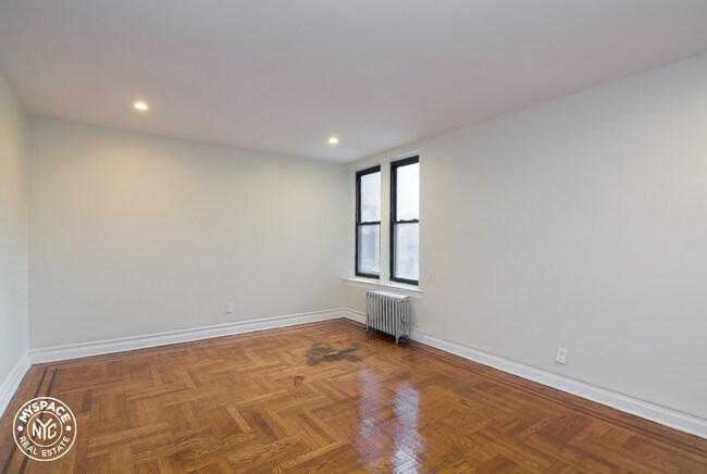Building Photo - 32 Lenox Rd