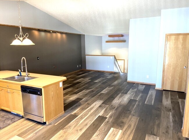 Foto del edificio - 612 14th Ave E
