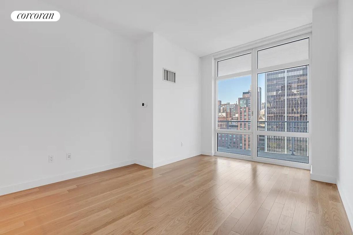 Foto del edificio - 555 W 59th St