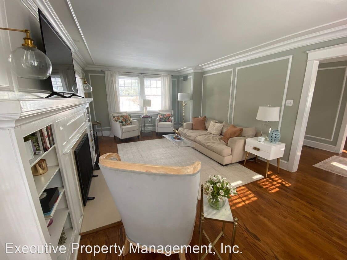 Building Photo - 4 br, 2 bath House - 225 W Wayne Ave.