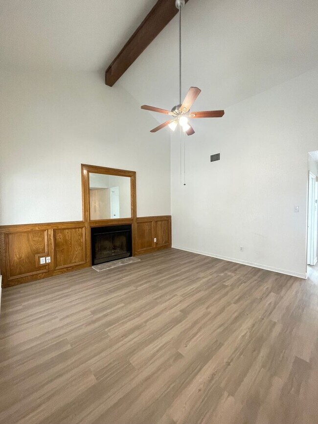 351 Fantail Loop Unit A, Lakeway, TX 78734 Room for Rent in Lakeway