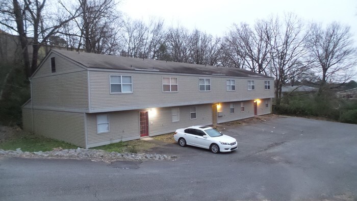 Foto principal - 7711 S St
