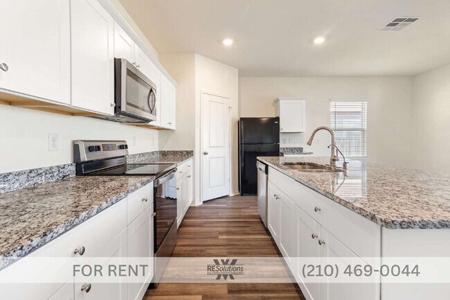 Building Photo - "Charming 3-Bedroom San Antonio Home with Granite Countertops and Spacious Living at 12603 Antilia!"