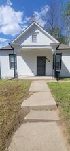 Building Photo - 307 Yale St