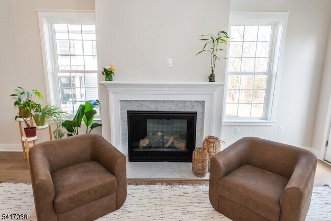 Foto del edificio - 37 Hillandale Dr