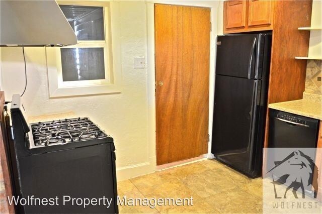 Building Photo - 2 br, 1 bath House - 956 South James Court