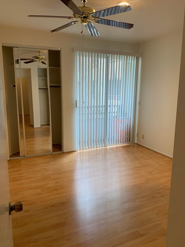 Primary Photo - 500 S Berendo St