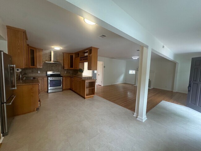 Foto del edificio - Beautiful Menlo Park Home near Facebook he...